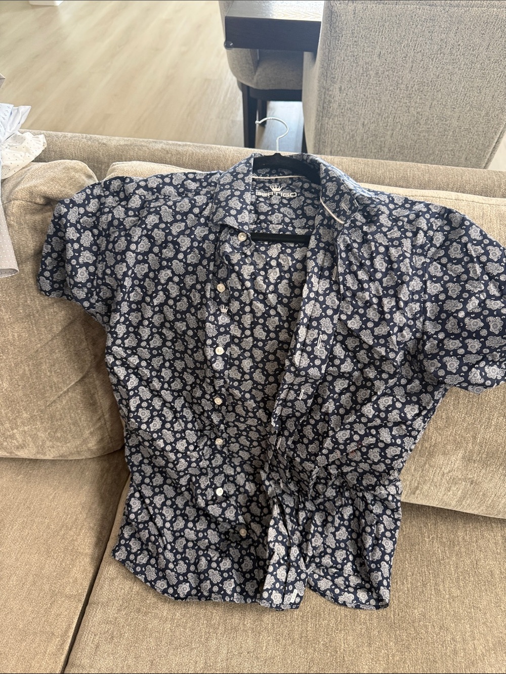 Men's Navy Floral Short-Sleeve Button-Down Shirt